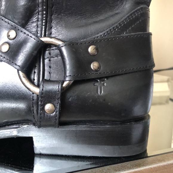 FRYE Wyatt Harness Genuine Black Leather Booties - Picture 3 of 9